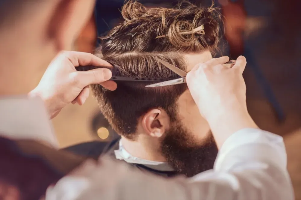 Coupe homme près de Bègles 